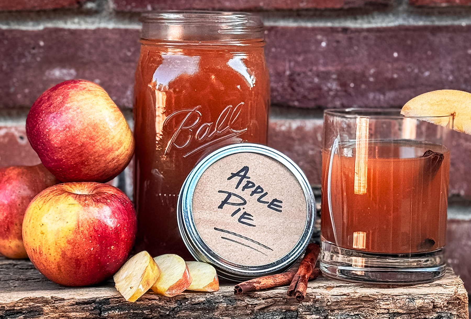 apple pie cocktail
