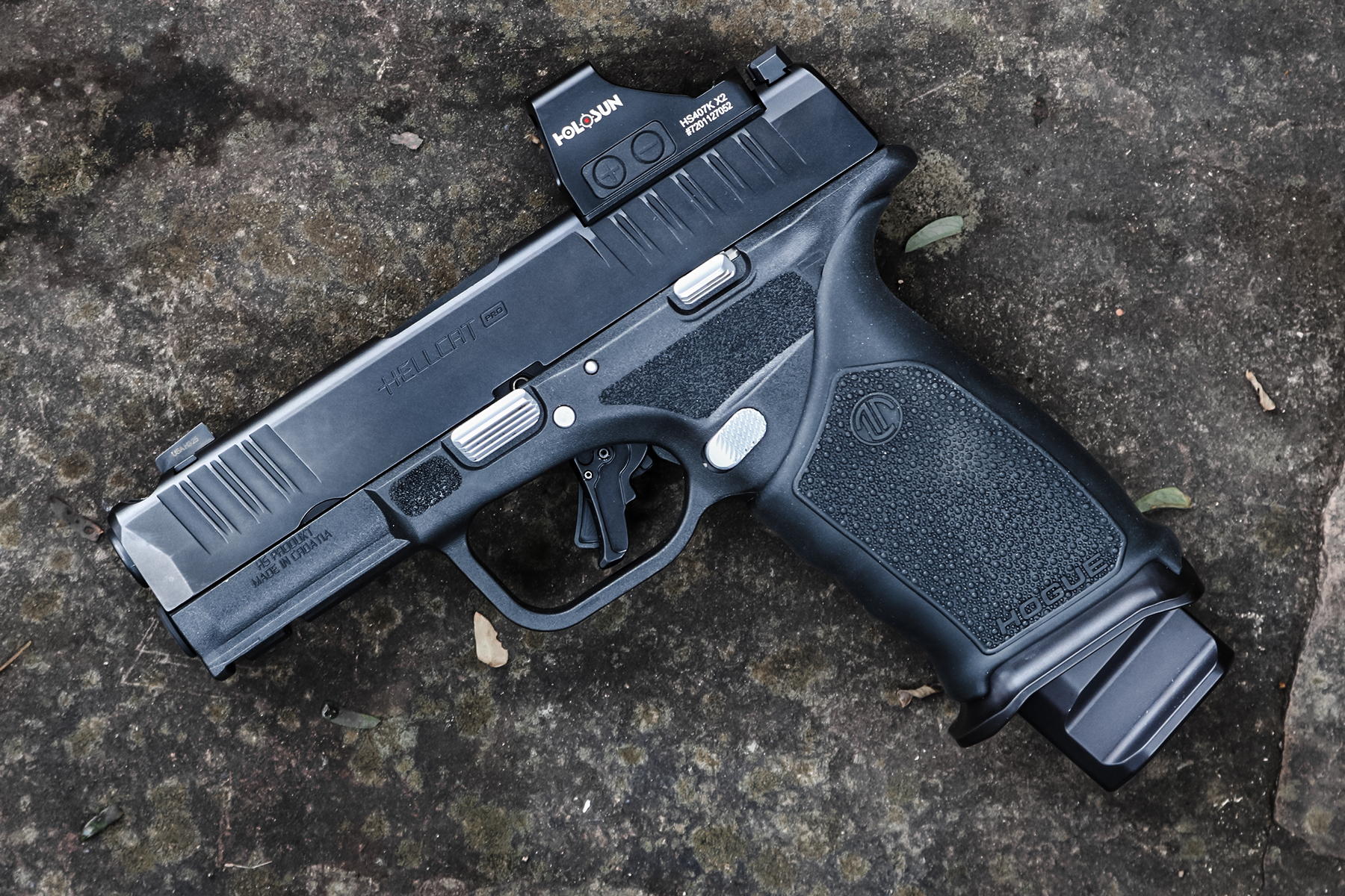 LTT Hellcat Pro with red dot