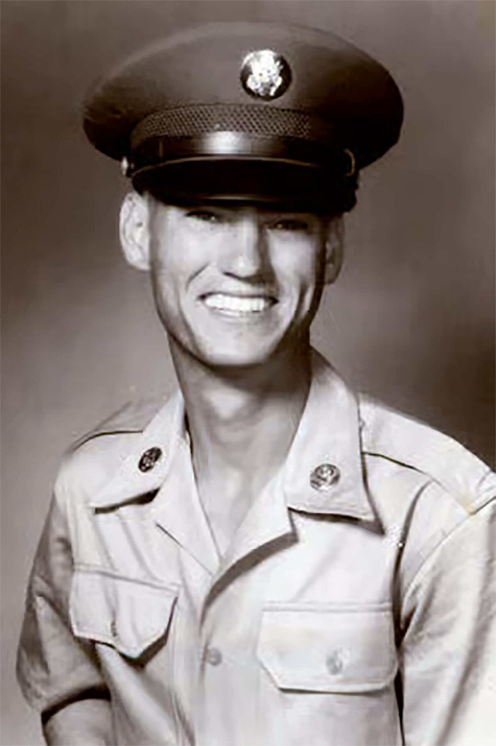 Si Robertson in the military