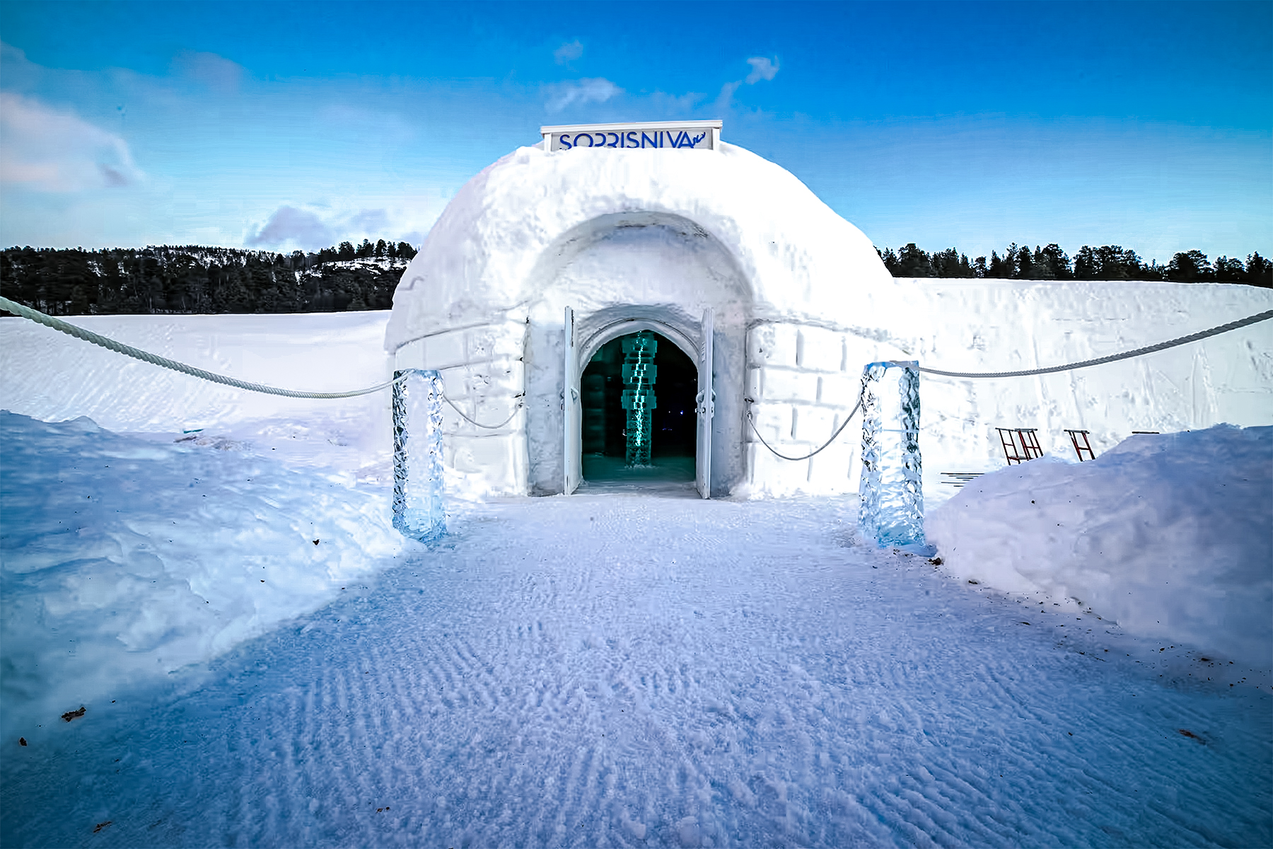 Sorrisniva Igloo Hotel and Ice Bar