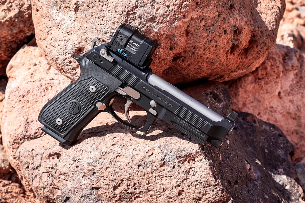 The LTT Beretta 92G Elite Package Review: “Yippee-Ki-Yay MF!”