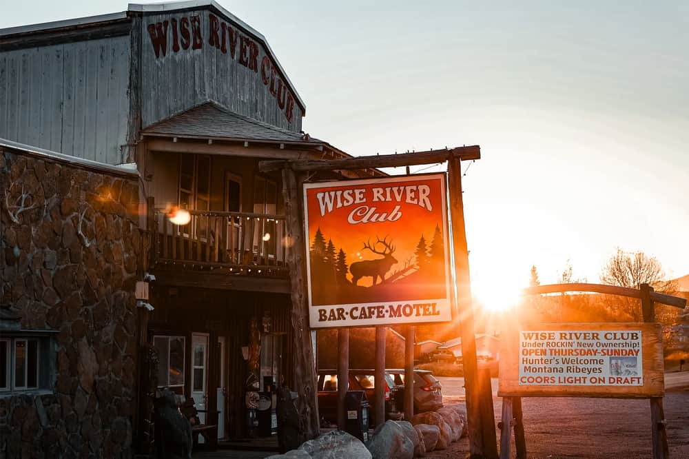 Go Wise River Clubbing With Tim Montana