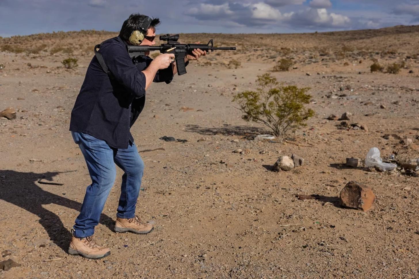 dean cain shooting a colt m4