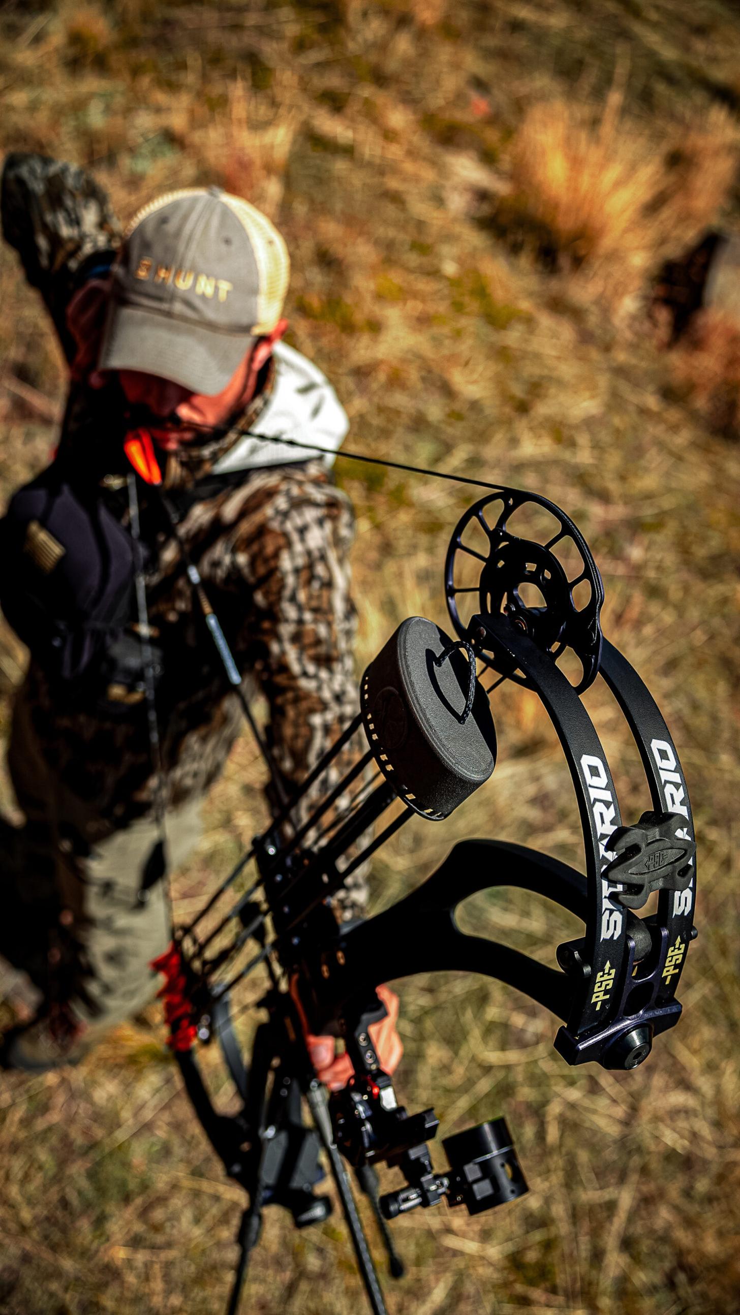 PSE Sicario Compound Bow bowhunting