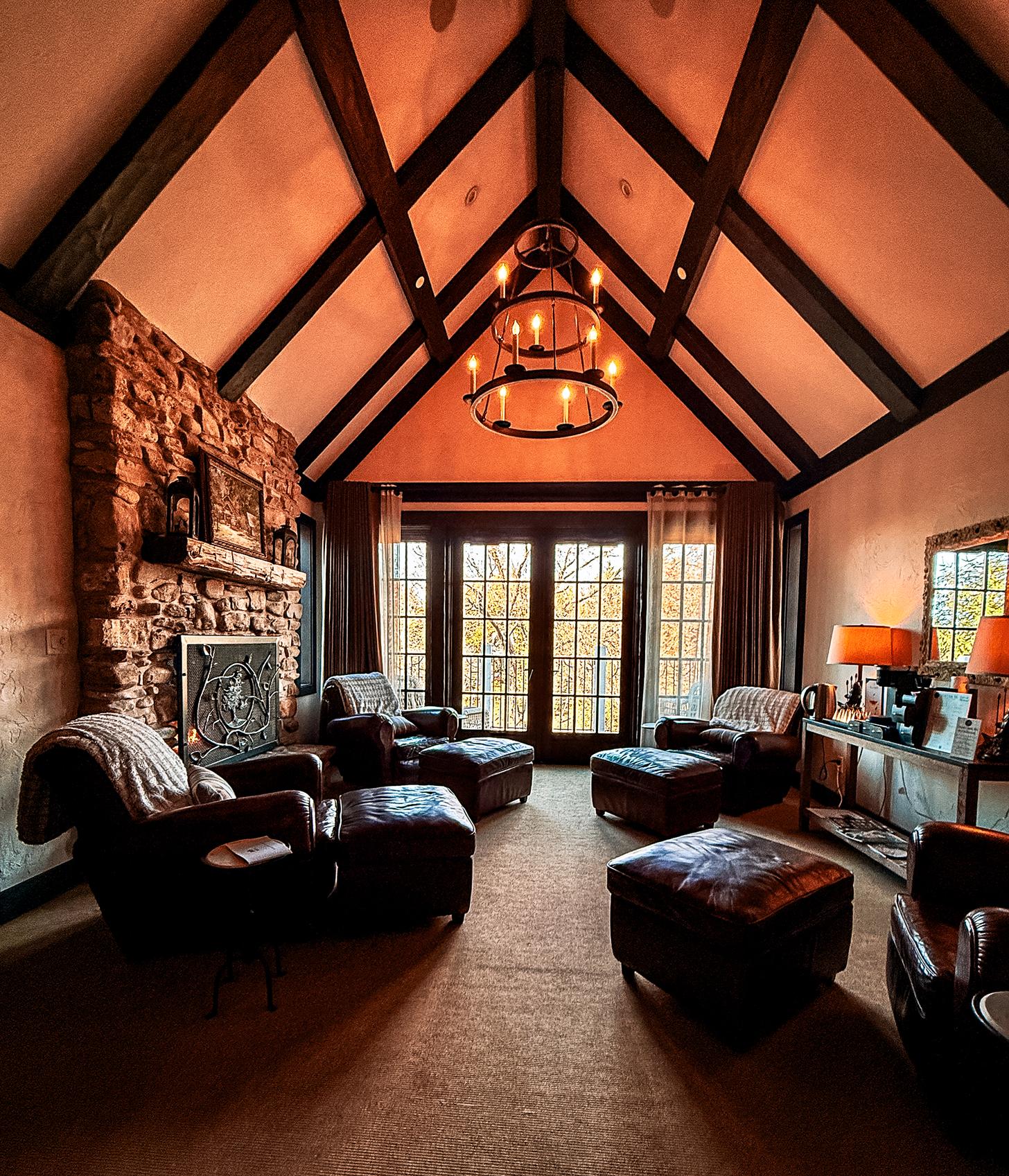 Big Cedar Lodge lounge