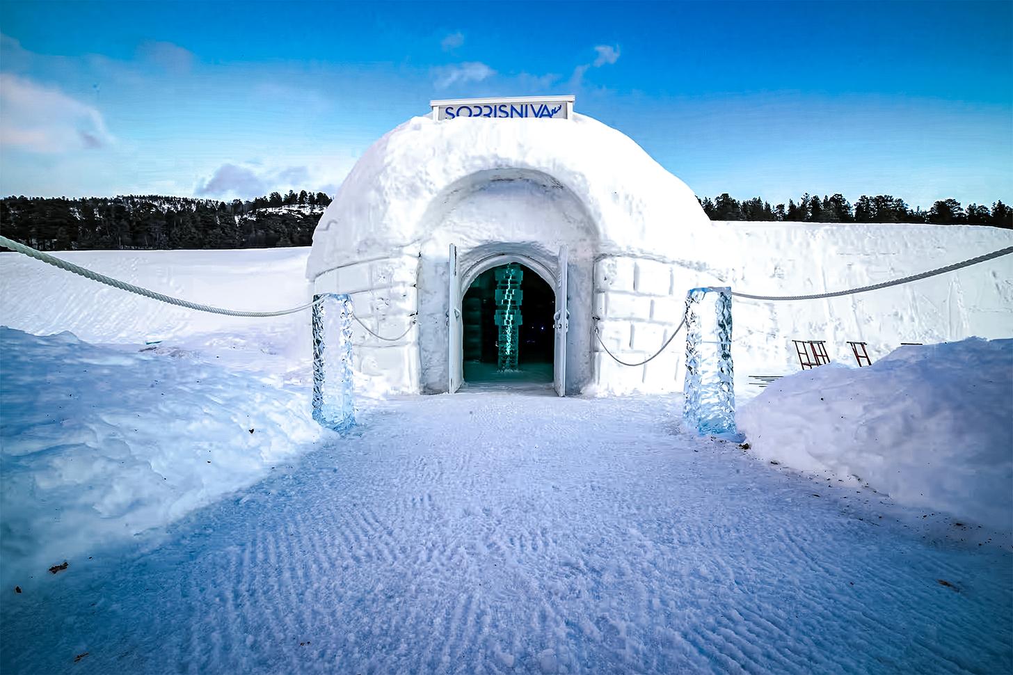 Sorrisniva Igloo Hotel and Ice Bar