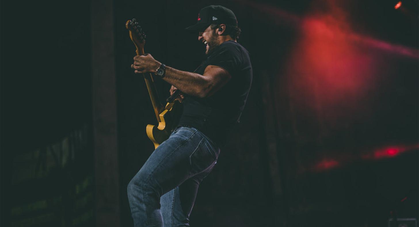 Luke Bryan - ‘Tis Always the Season