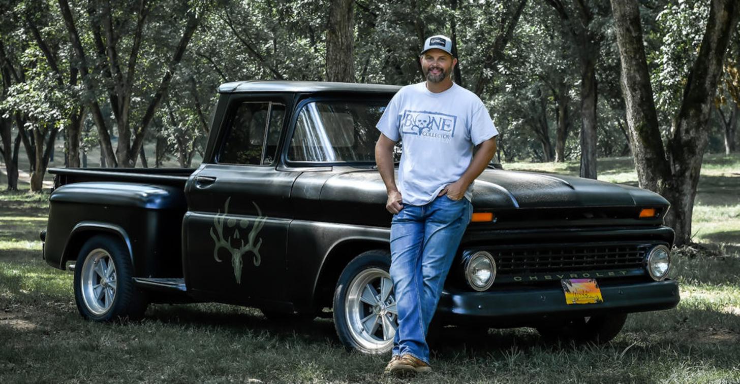 Hunting for Answers - Michael Waddell