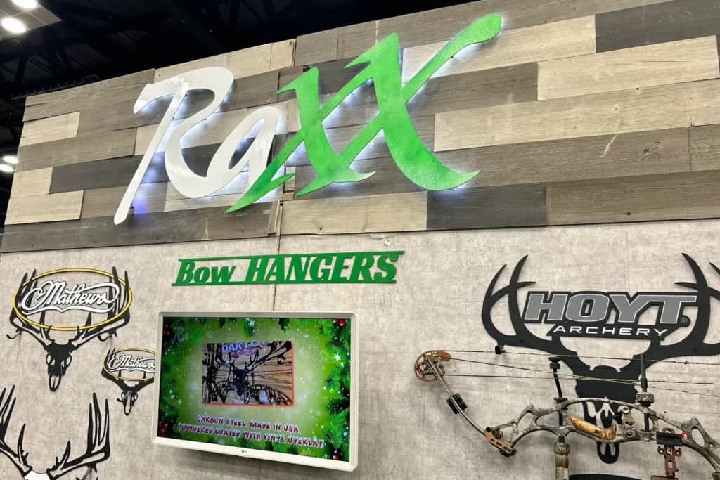 Raxx Bow Hangers