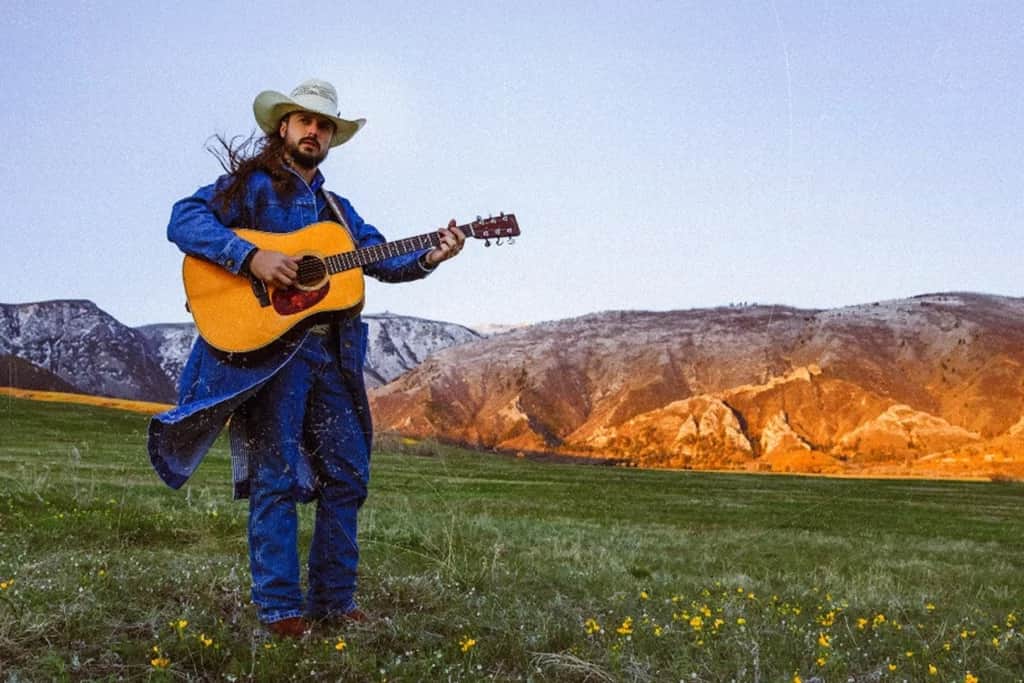 Out Now: Ian Munsick’s 3rd Studio Album, “Eagle Feather”