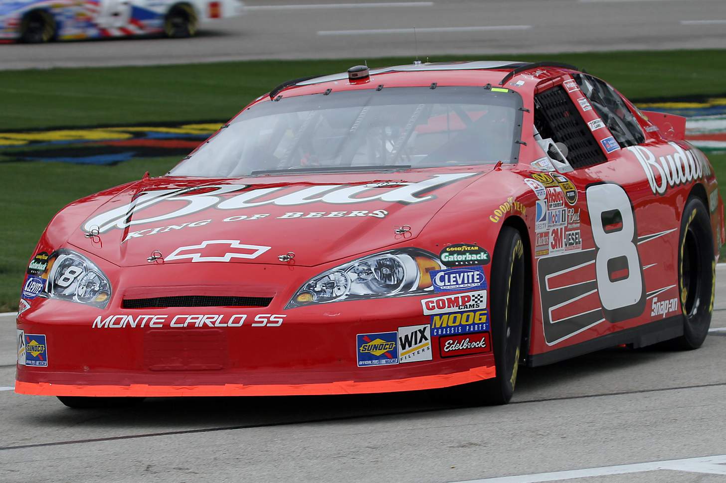 Dale Earnhardt Jr. – Legend