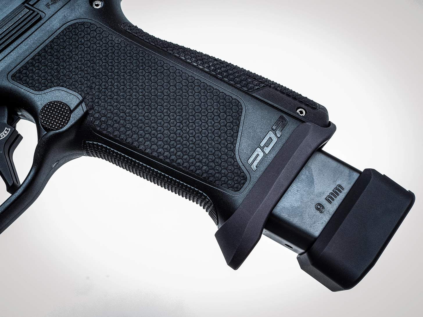 Walther PDP F Pro ACRO flared magwell