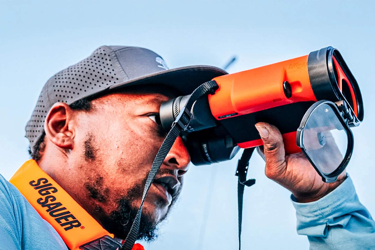 SIG SAUER ZULU6 HDX PRO Marine binoculars