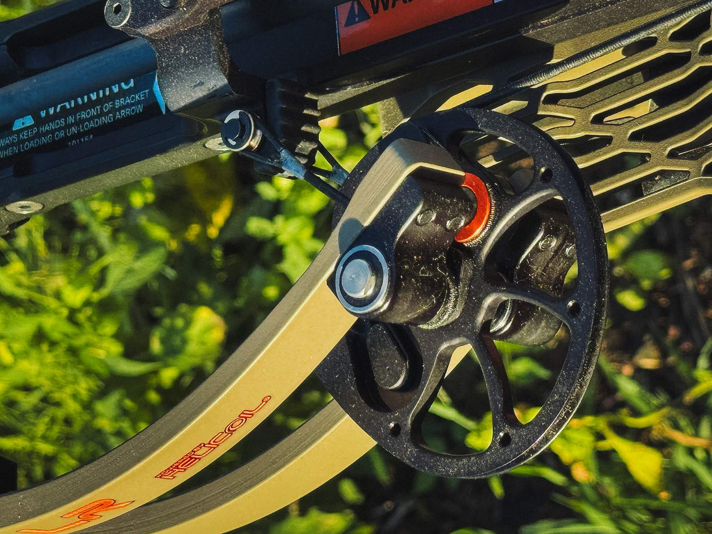 Ravin LR crossbow closeup of cam