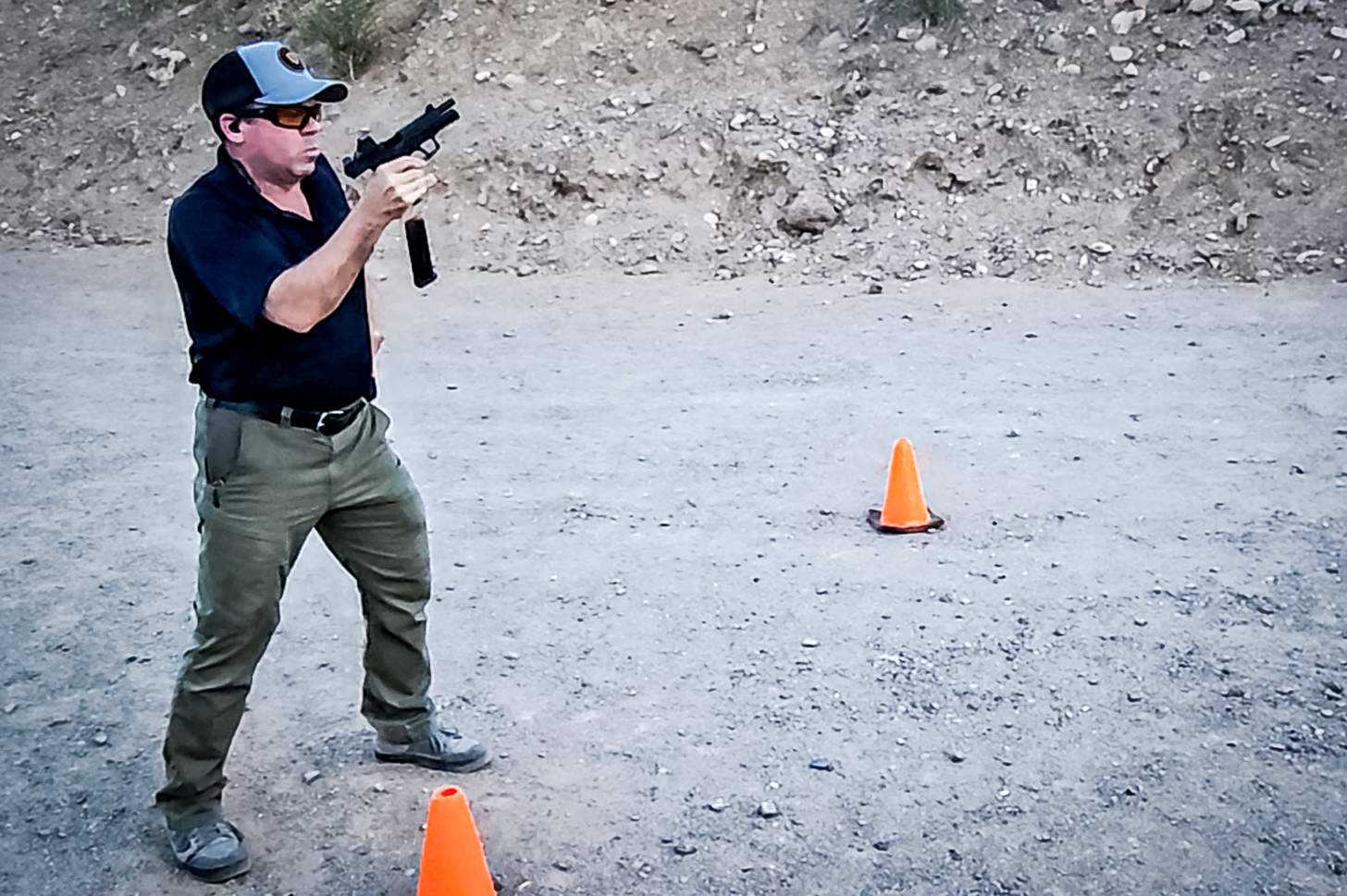 The author executing a mag changes with the LTT VP9A1