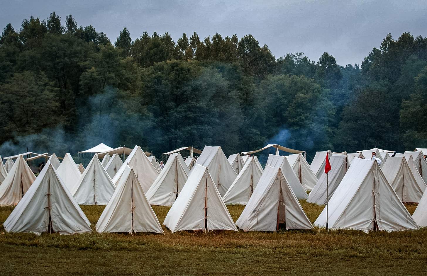 american revolution re-enactor tent camp