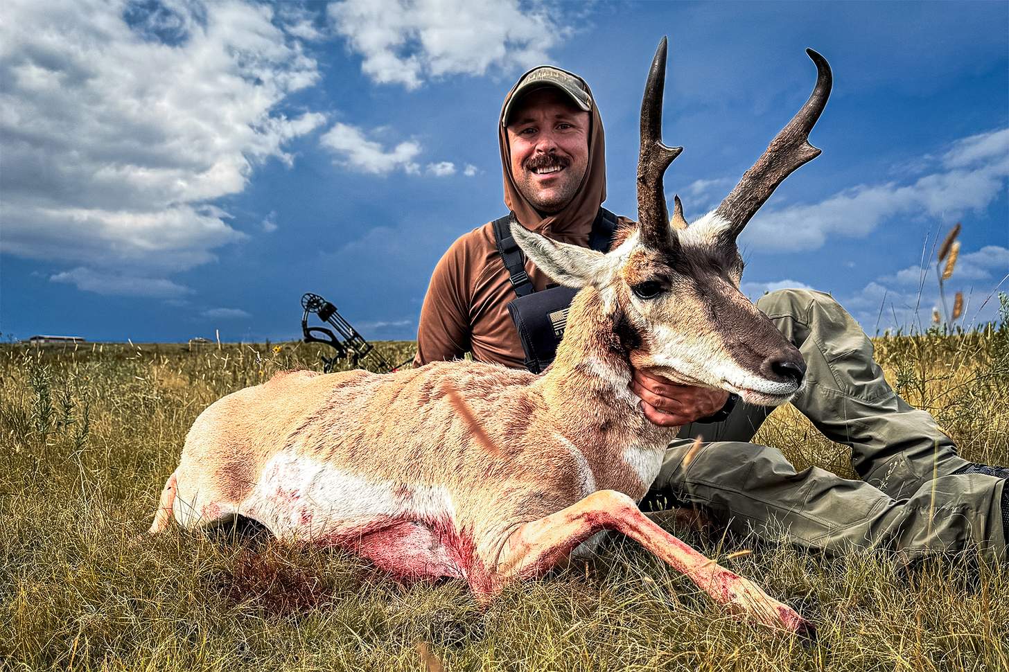 PSE Sicario Compound Bow bowhunting pronghorn