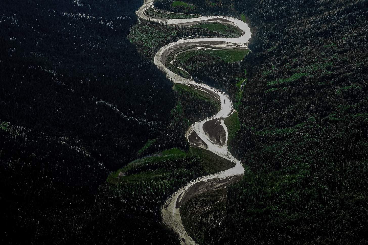 Why Have So Many People Died Headless in the Nahanni Valley?