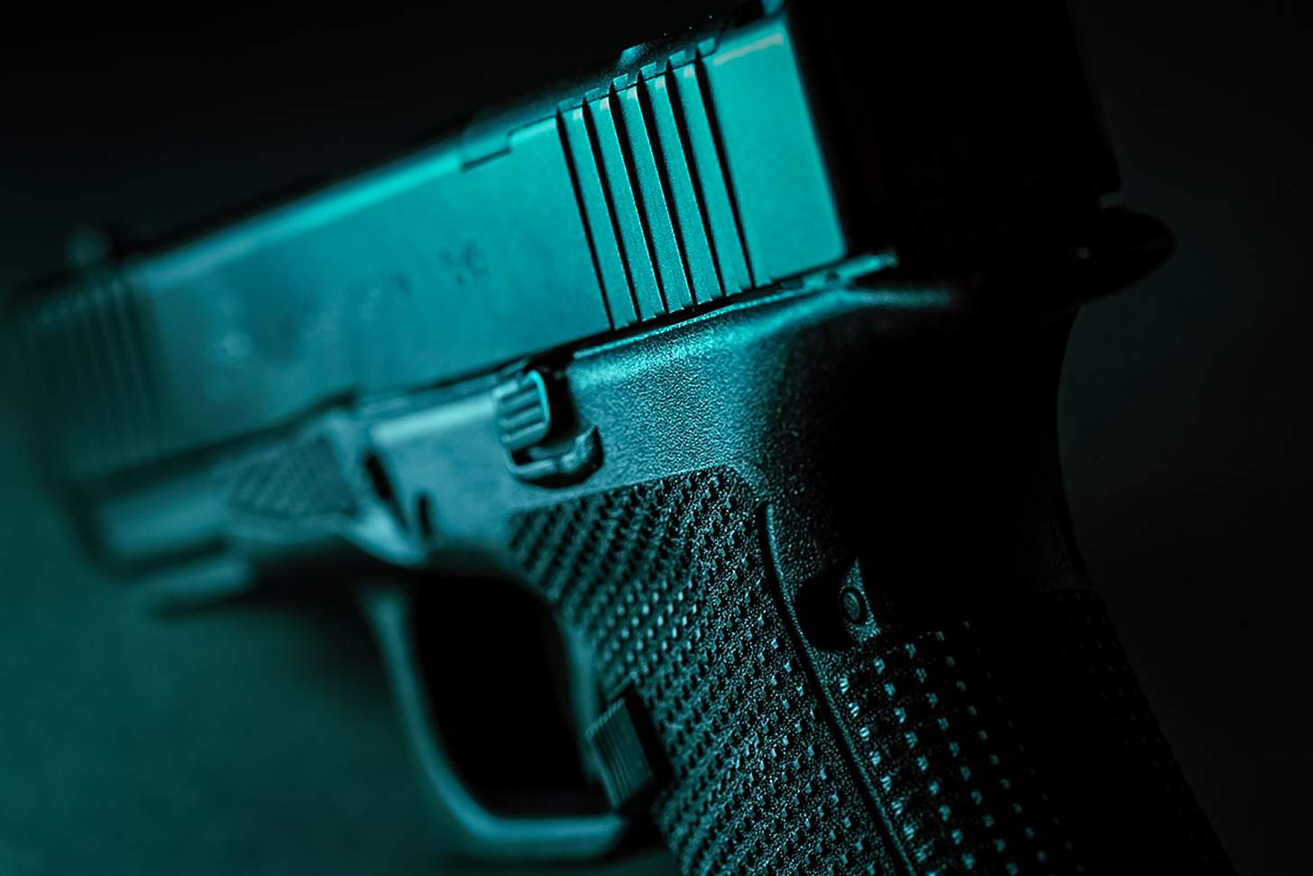 molded border around slide stop