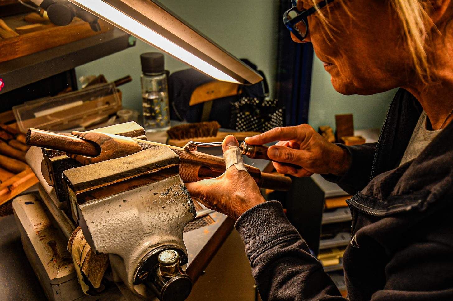 worker at Beretta factory