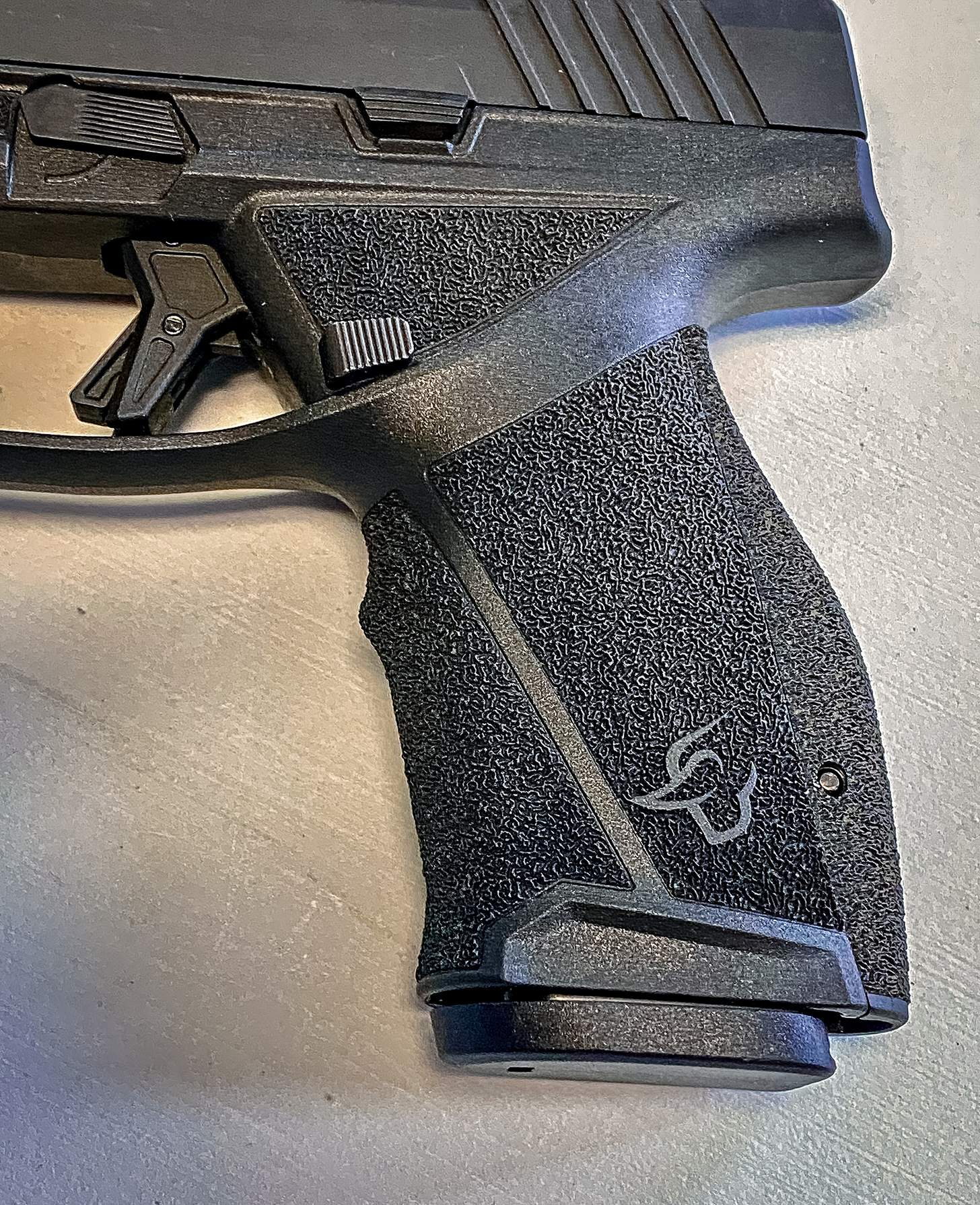 Taurus TX9 grip texture