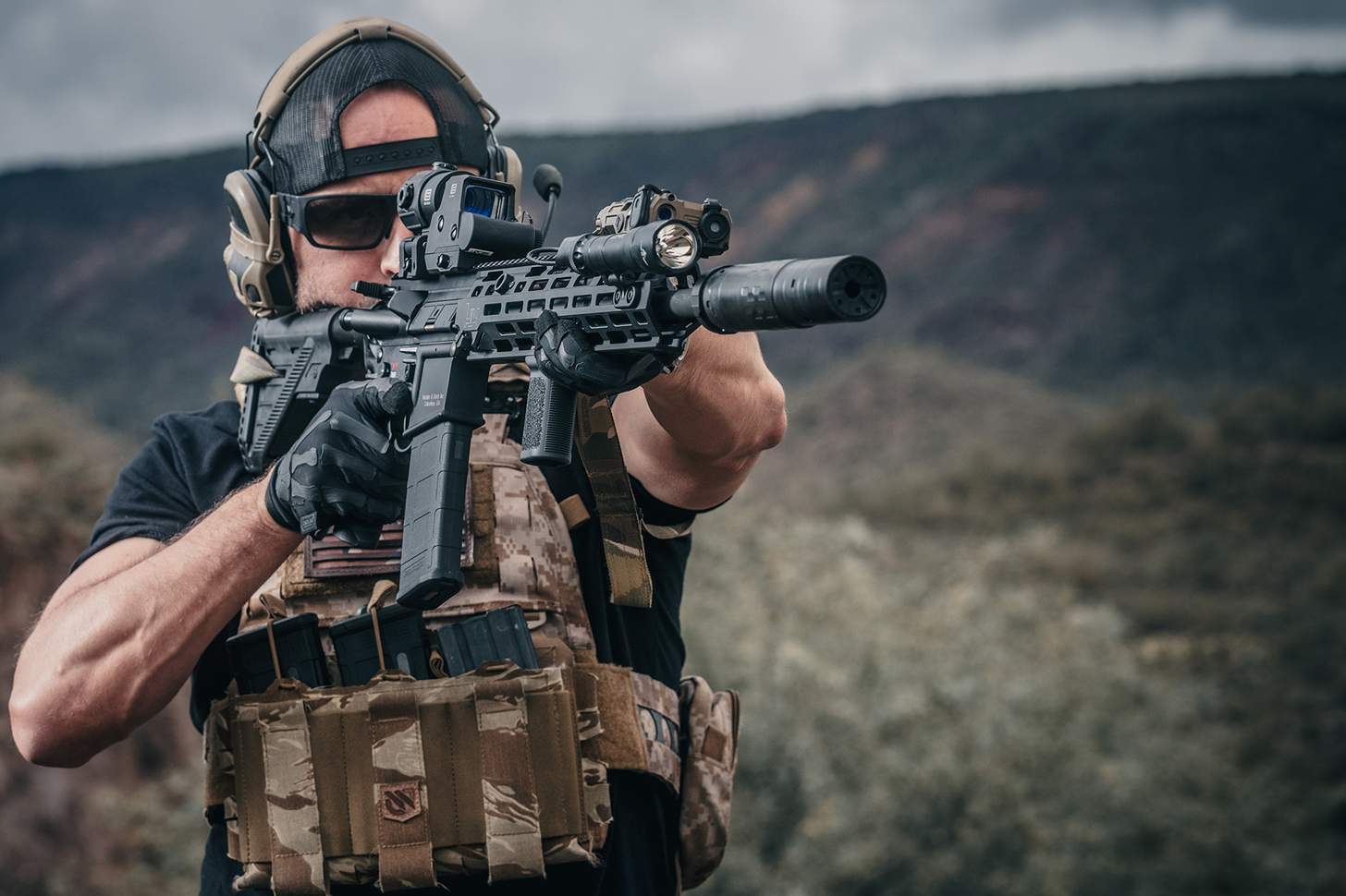 EOTECH DCBL Suppressor in action