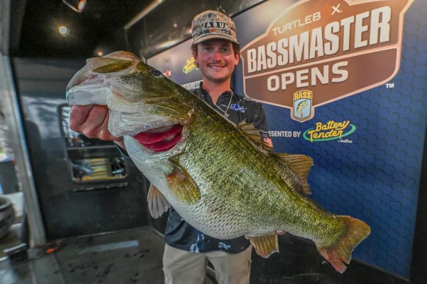 Pake South Claims Record-Setting Bassmaster Open Victory in Texas