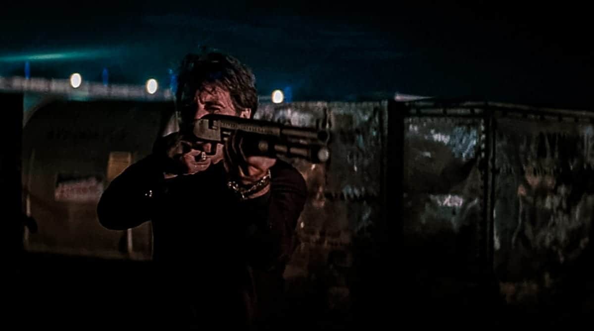 Hanna with a Mossberg 590 near the end of Heat (1995)