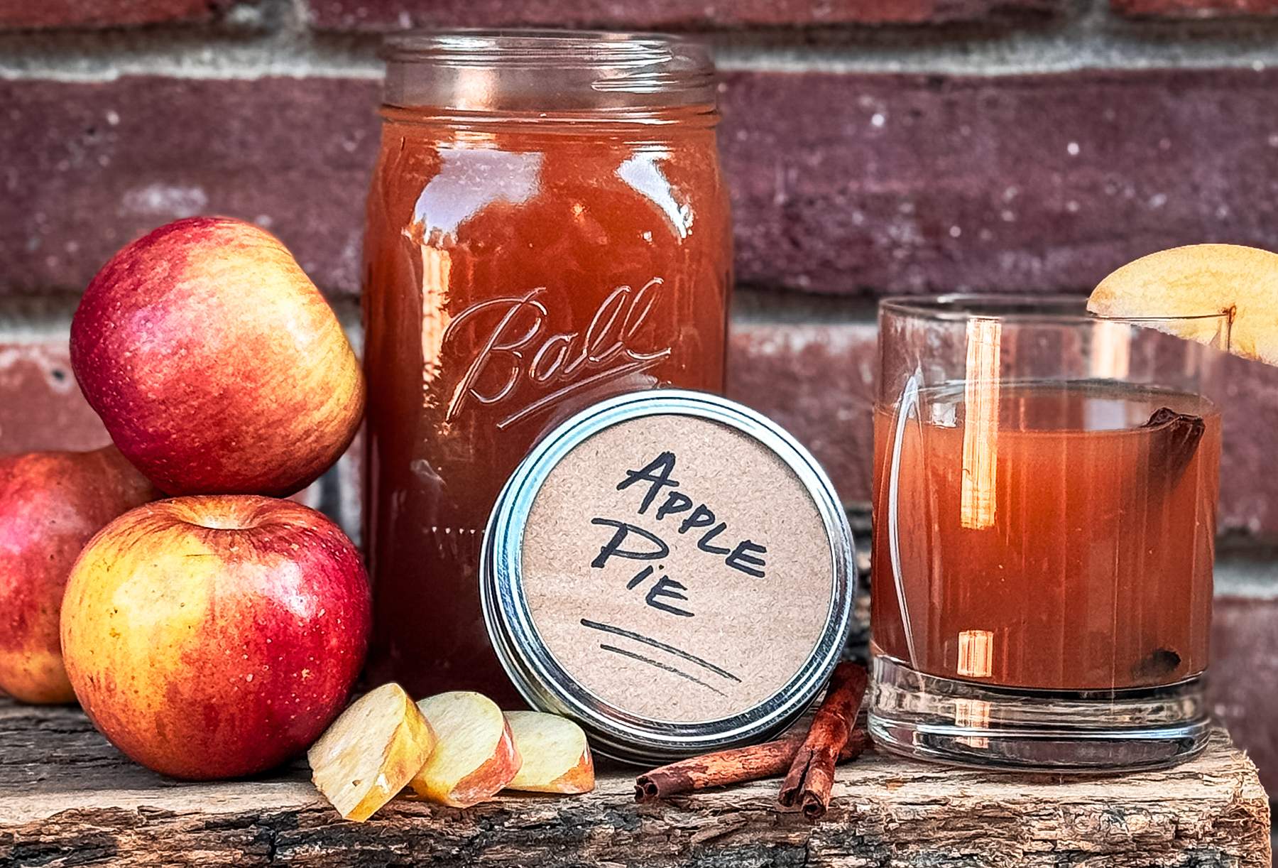 apple pie cocktail