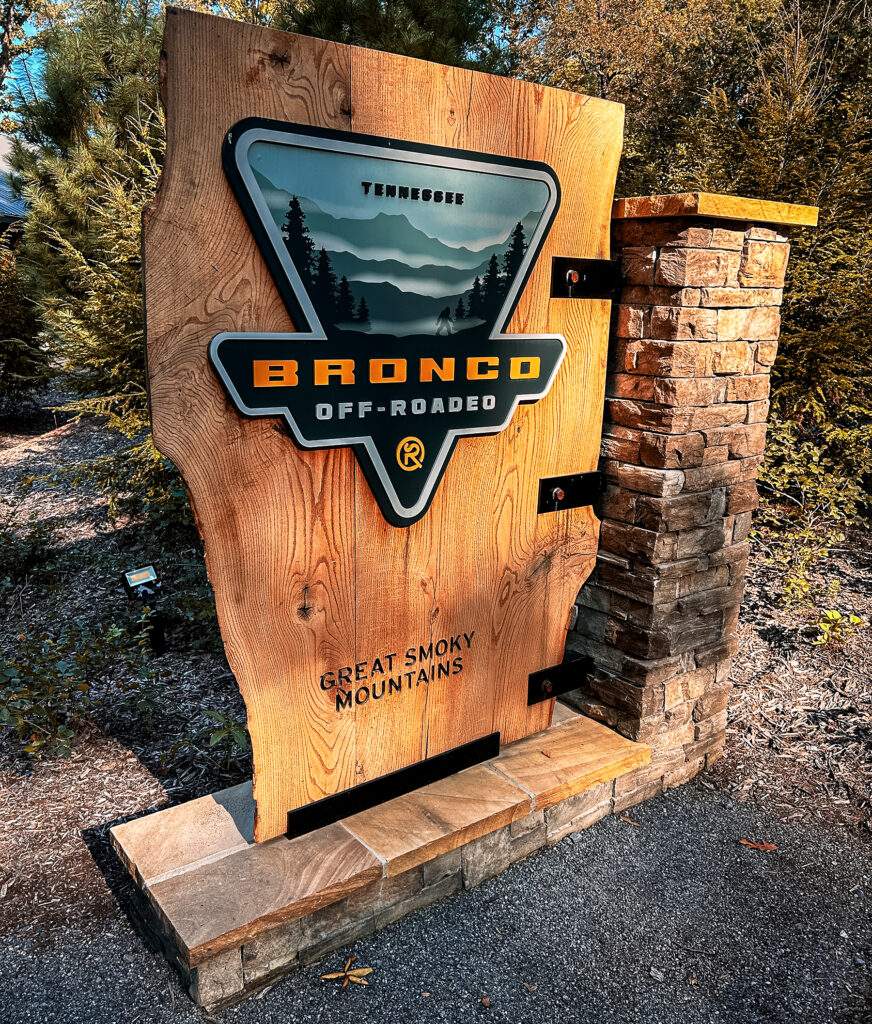 Ford Off Roadeo sign